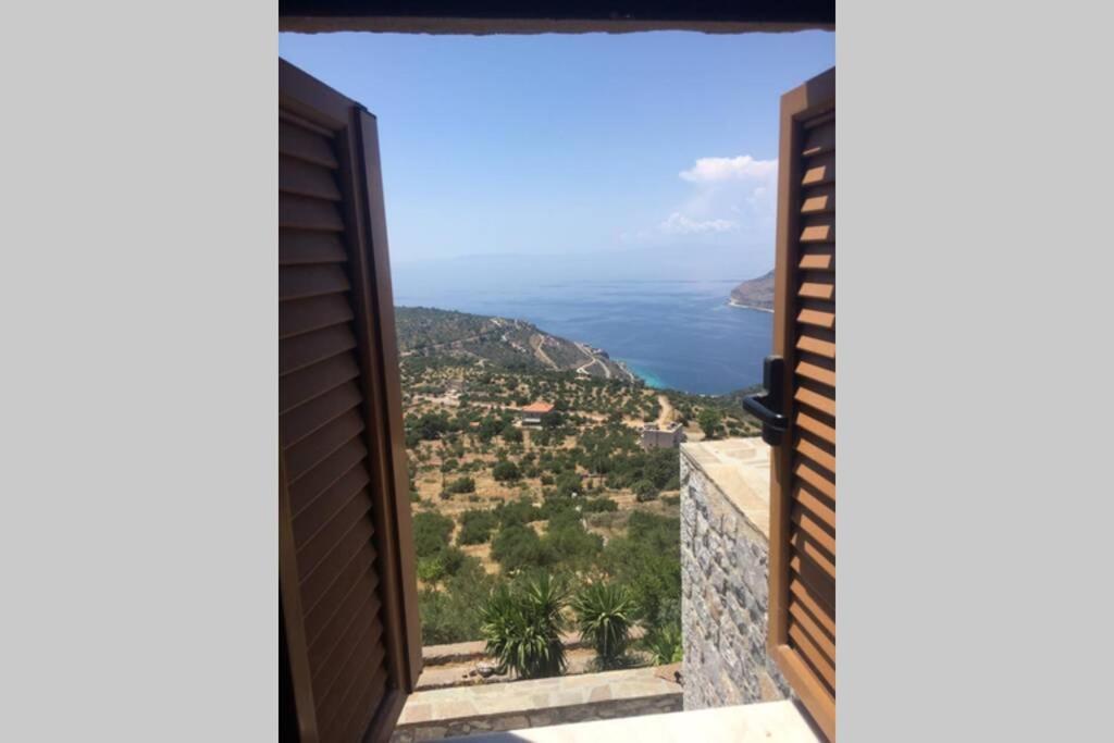 Πύργος Παραδοσιακός Με Μαγευτική Θέα - Villa Traditional Tower With Amazing Sea View Areopoli Dış mekan fotoğraf