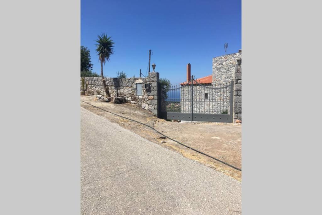 Πύργος Παραδοσιακός Με Μαγευτική Θέα - Villa Traditional Tower With Amazing Sea View Areopoli Dış mekan fotoğraf
